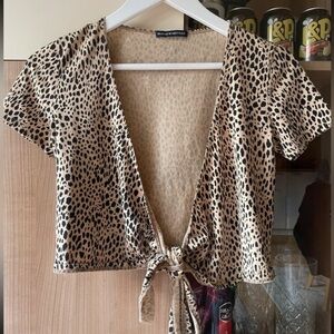 Brandy Melville Cheetah Front Tie Crop Top!